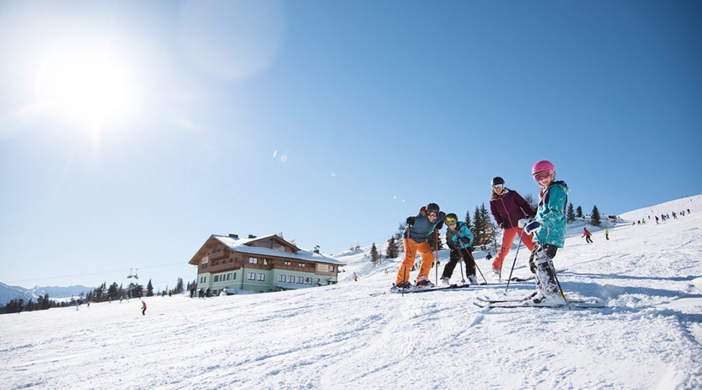 Flachau Winterurlaub in Ski amade auf perfekt gepfelgten Pisten